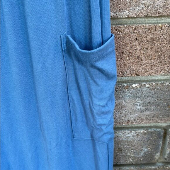 PrettyGarde Blue No-Sleeve Pajama Set for Cozy Sleep or lounge wear - Picture 5 of 9